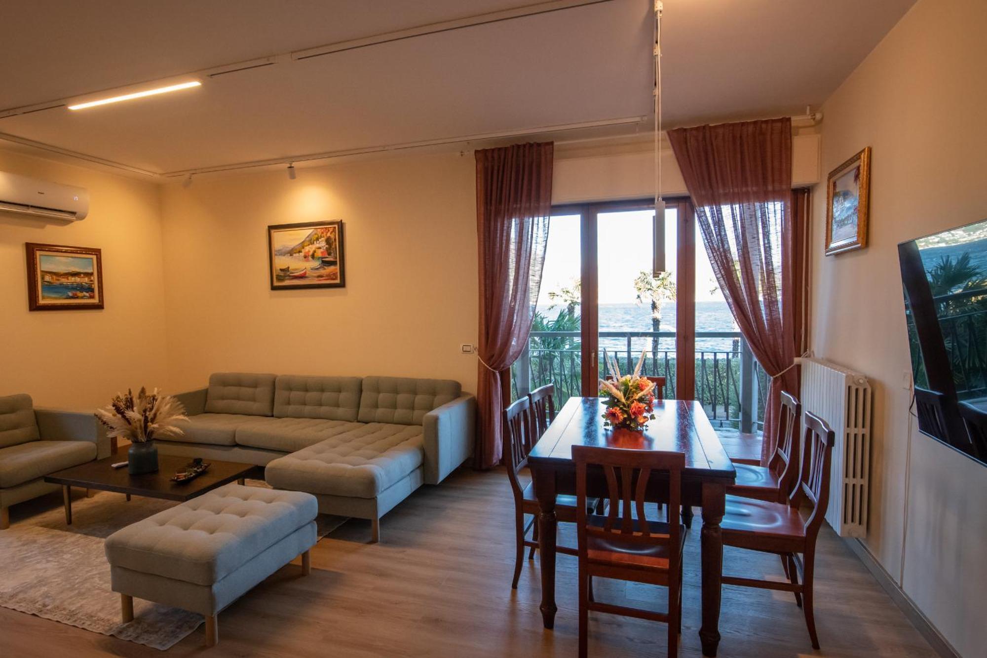 Residenza Lago Sereno ポルト・チェレージオ エクステリア 写真